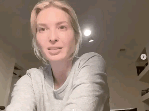  「凌乱」伊万卡慌了！穿家居服又发视频鼓劲，发型凌乱法令纹明显暴露老态