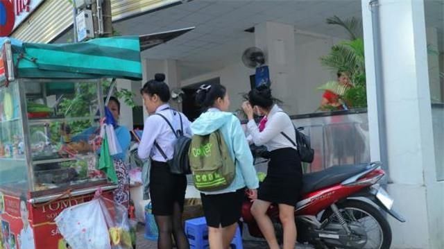 越南女孩真的想嫁到中国来吗？越南导游说出真相，网友：很现实！