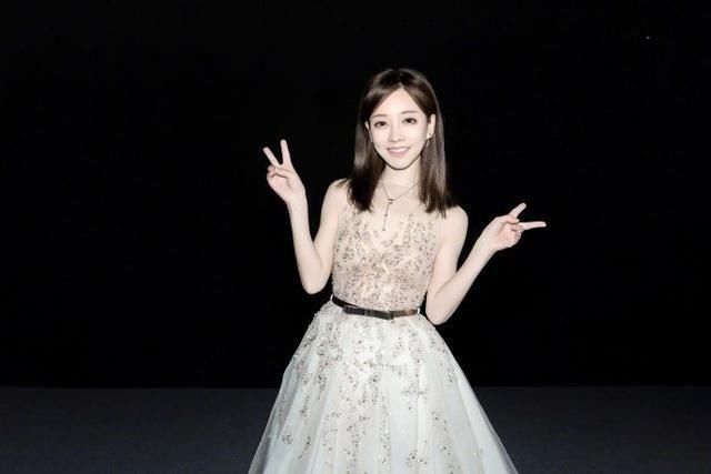 冯提莫这身打扮颠覆以往形象 网友尖叫:清晰得让人害羞!