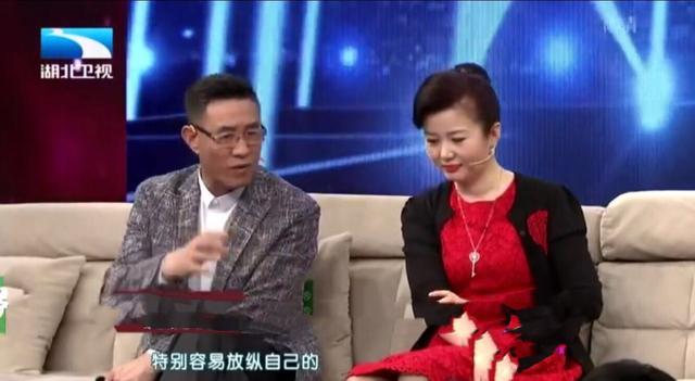 杜淳父亲一句话揭示报警背后底气，网友：44岁，算好排卵期去的吗