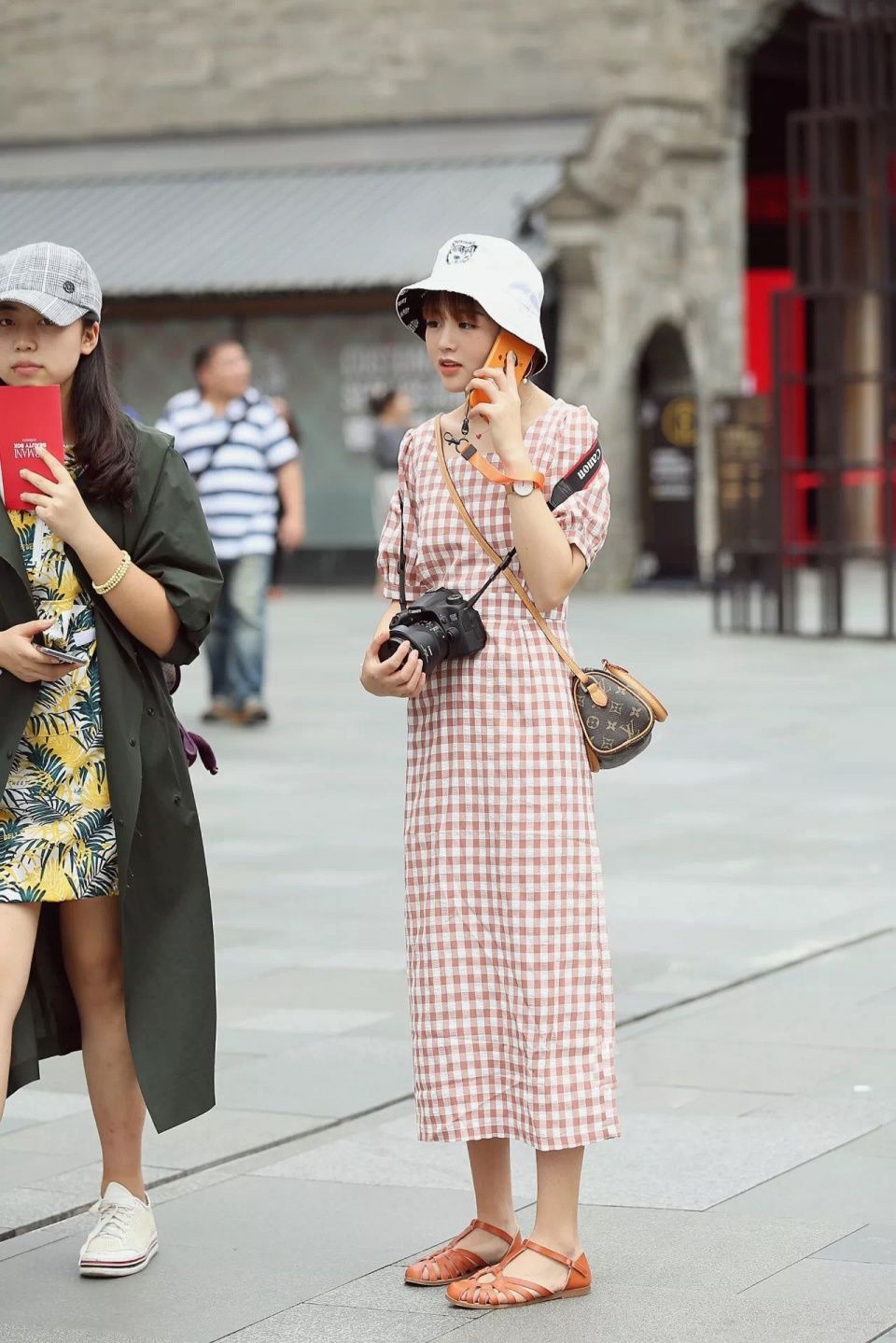 街拍丨为什么被称花花世界，因为世界上有好看的小姐姐!