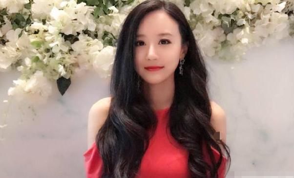 于梦媛晒公证书，实锤一出好戏？美女拿鸡蛋碰石头，黄渤会中招吗