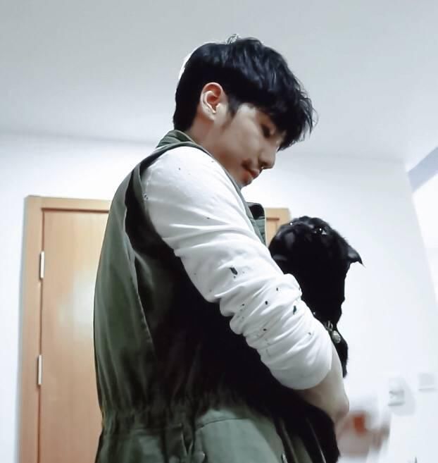 有人造谣朱一龙隐婚隐育，粉丝：我们想看他上《爸爸去哪儿》