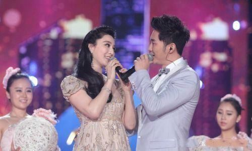 李晨发微博关心垃圾要分类,不理冰冰陷入风波,网友:心会不会疼