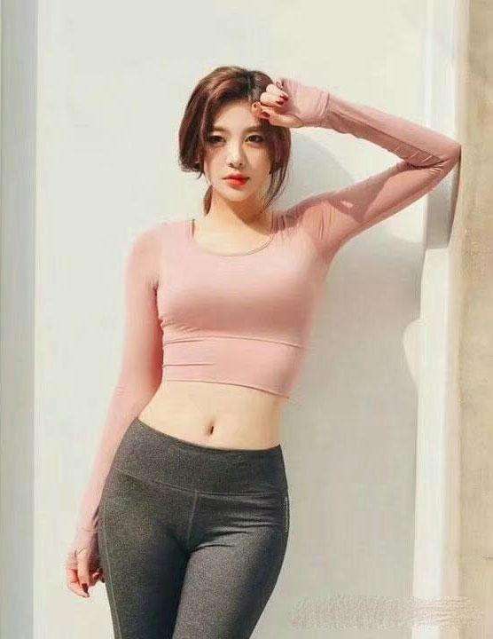 紧身裤上身洋气十足, 女人这样更精致, 姐妹来我家串门也不怕了