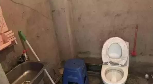 小区:小区一邻居买房后不装修直接入住, 却引来大家赞赏, 太机智了