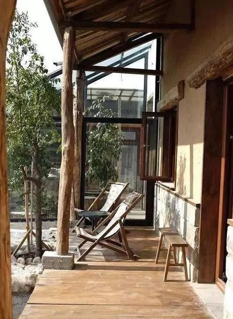 『小院』20多岁的年龄差距,却把一个破烂的农家小院变成了“桃花源”