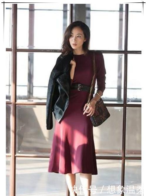 当35岁韩雪撞上31岁赵丽颖, 终于见识了大家闺秀和小家碧玉的差距