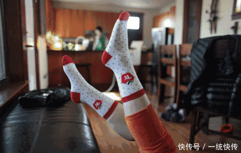  #条纹短袜#穿“长筒袜”出门算什么！今年“短袜”风潮正流行，款式多随意挑