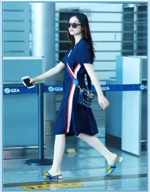 林允是瘦了多少?小蛮腰筷子腿统统再现，网友:美了不止一个高度