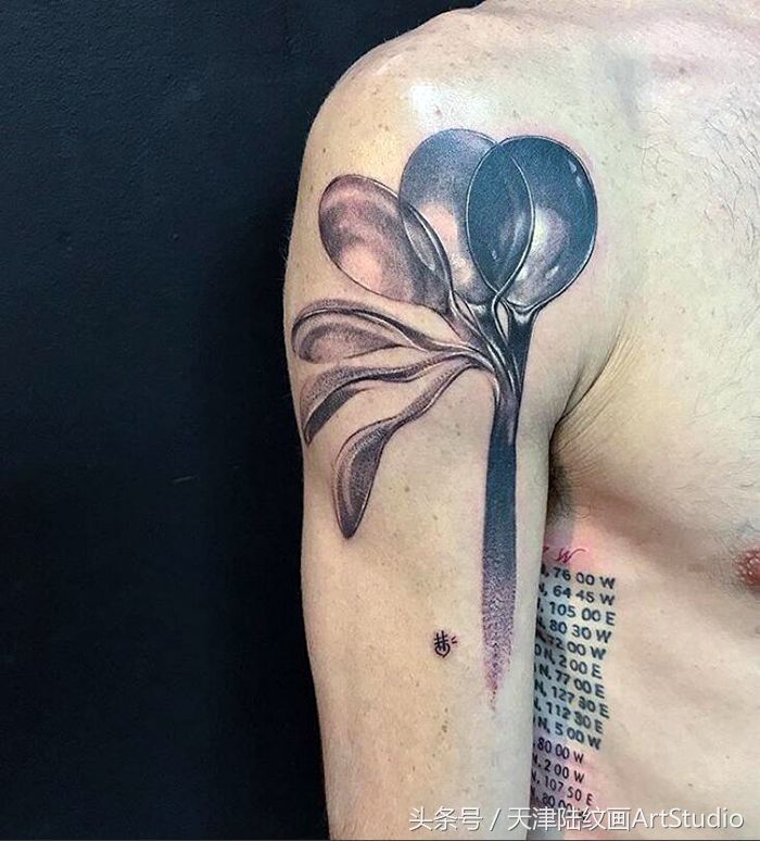 这些纹身真的好美 即使我们慢慢的老去而纹身之美在于永远的陪伴