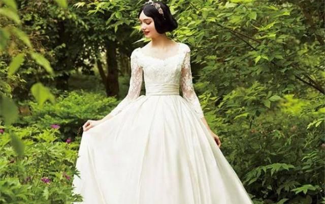『婚纱』迪士尼这么火,还有人不知道它们出过公主同款婚纱?想马上嫁人
