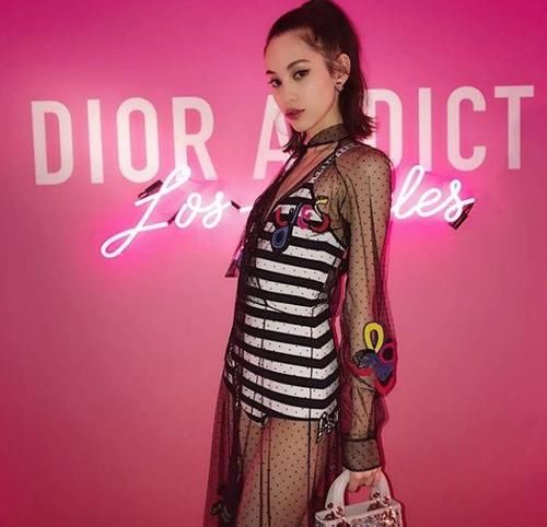 纱裙，穿出若隐若现的性感与梦幻