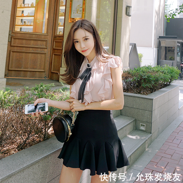 孙允珠繁花双色吊垂嫩叶无袖衫