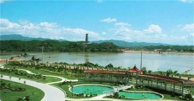  #沿用#江西省一个县，因县名生僻难认而被改名，原来县名沿用180