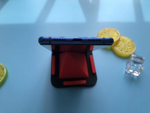 亮蓝色小米8SE使用两周时间,暴露三个小问题