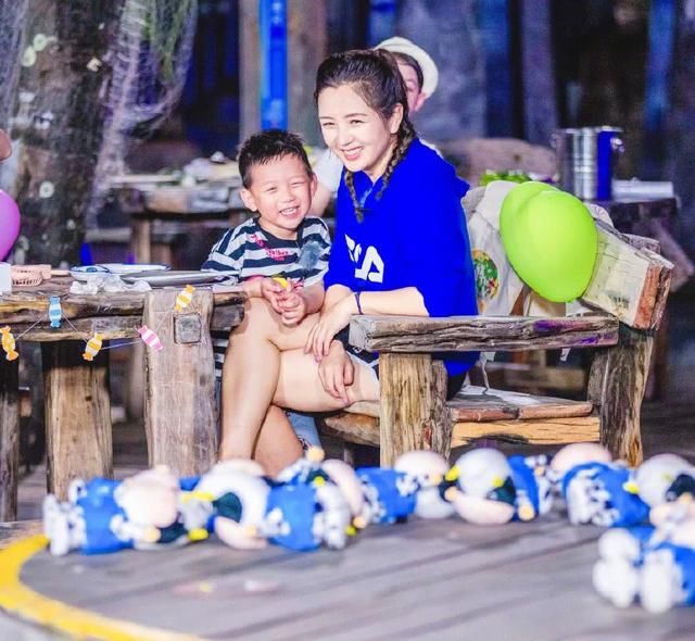 何洁深夜发文怒斥不良媒体造谣攻击儿子七宝，言辞激烈不再沉默