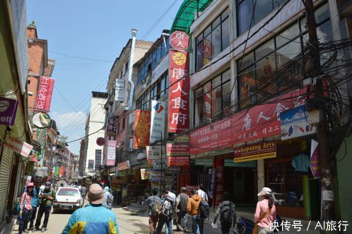 又一张贴中文字报的国家，欢迎中国游客的到来，专为国人设计！