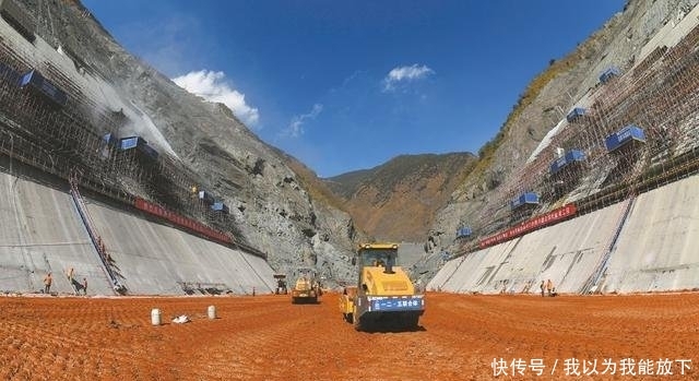 我国又建“世界级”水电站，投资700亿，填筑材料拉长可绕地球6圈