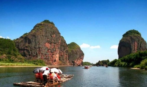 中国又一5A景区将凉凉，门票一直涨，景区内指个路都要收费！