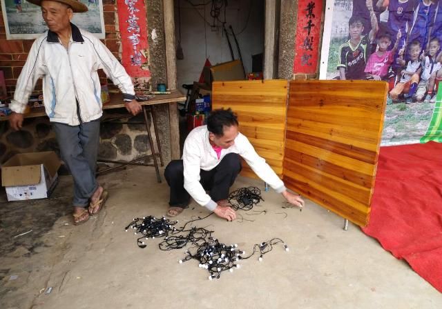  「杂货铺」人物|追光者——小罗的答案