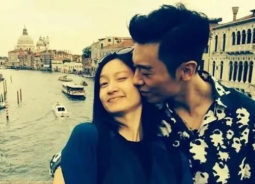  『漂亮』朱亚文沈佳妮，这波恩爱，秀得“漂亮”！
