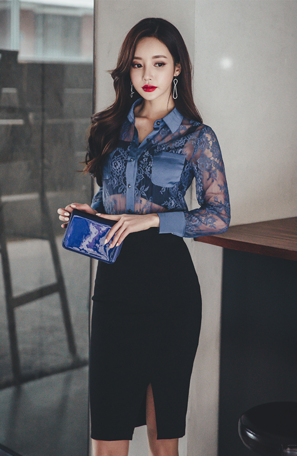 女神孙允珠，萤火藏花碧波海石花透明衬衫