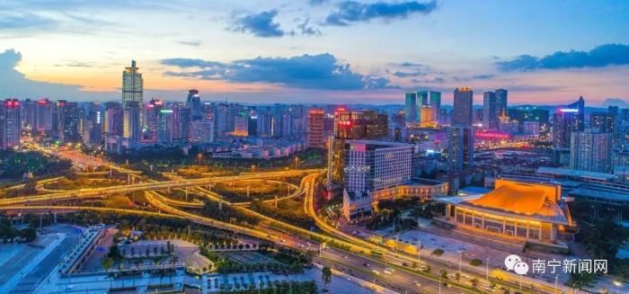  南宁@南宁上榜！广西3城市登上中国最吸引年轻人城市百强名单