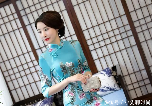 成熟女人都穿中式旗袍,凸显婀娜杨柳腰,尽显性感风情韵味!