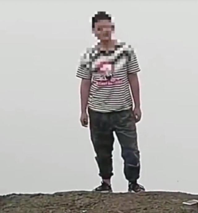 湖南年轻女孩在四川峨眉山景区跳崖自杀身亡,游客多方劝阻无果