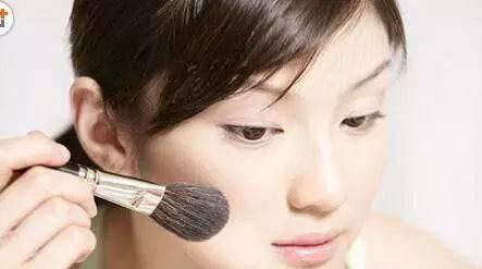  「淡妆」恰当的淡妆化妆步骤 教你迅速画好极致自然妆
