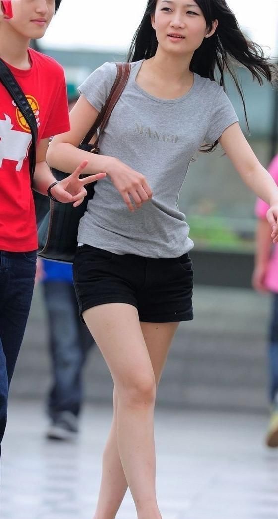 漂亮的短裤优雅精致的线条