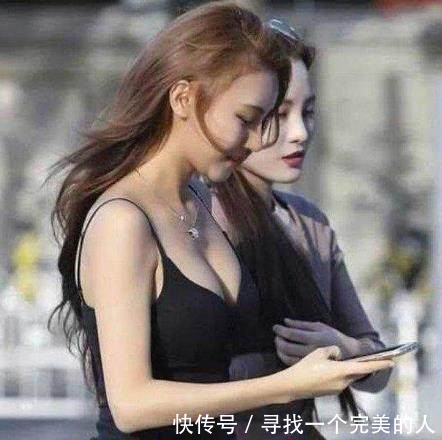 夏日街拍图一小姐姐穿的好任性，但我更喜欢图四的小姐姐！