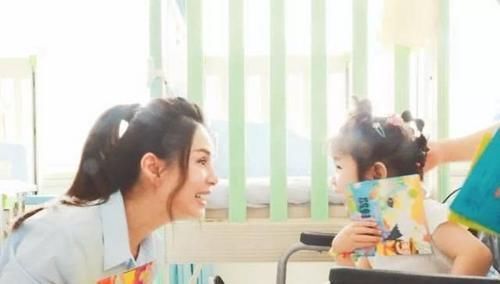  【神仙姐姐】旗袍照惊艳全网，还是当年的神仙姐姐，这颜值真52岁了吗？