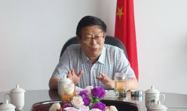 “小小副科级，为何如此胆大妄为”，书记痛斥落马下属后自己也被