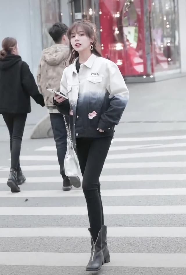  【脚踝】最近火了一种穿法：鞋子拉链只拉1/2，比露脚踝还显高10公分