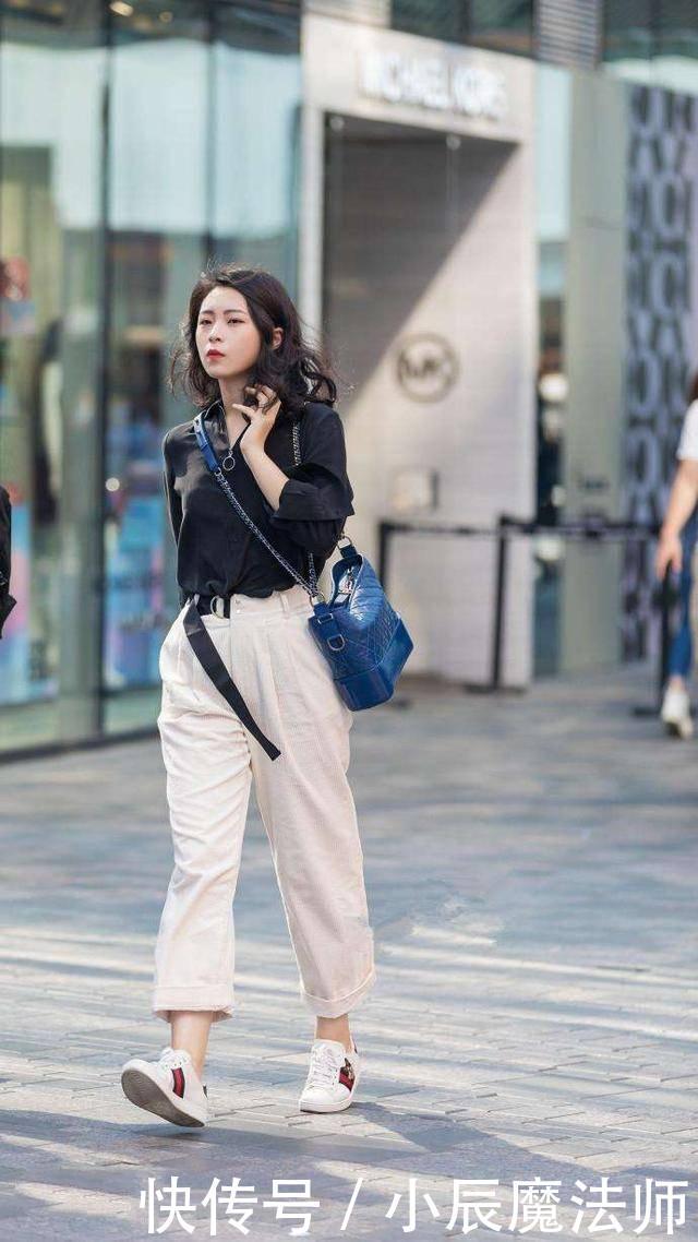 『美女』美女穿搭:清爽的气质简洁迷人,给人小清新的感觉,十足的街头风