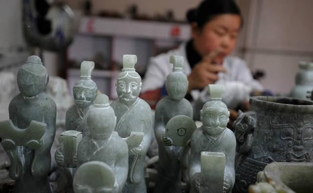 白菜：全国最大的玉器制作村庄，家家年入数百万，如今却只值白