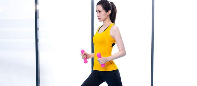 摩登个性的打底裤美女,轻松秀出大长腿,美翻了