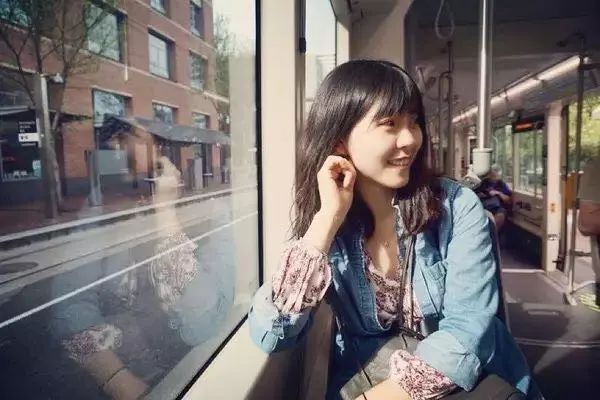 如何用普通手机，拍出碾压单反的照片？