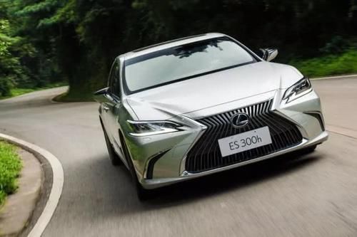  『尺寸』雷克萨斯ES到底算不算中大型车？