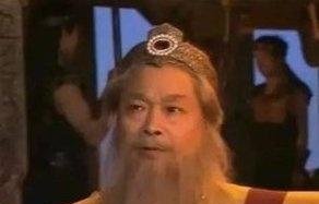 『只好』封神演义闻仲率24正神不跪着封神,姜子牙一句话,众人只好跪下