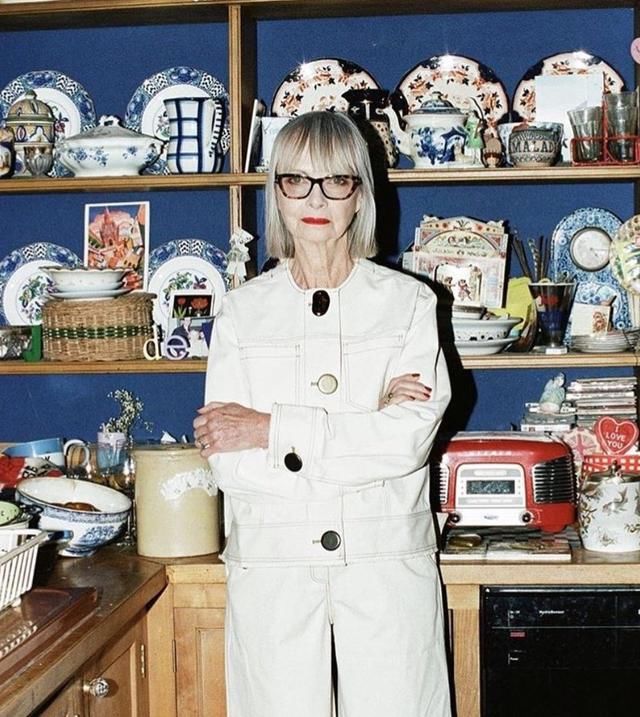 你会不会因为一颗扣子买下一件衣服?