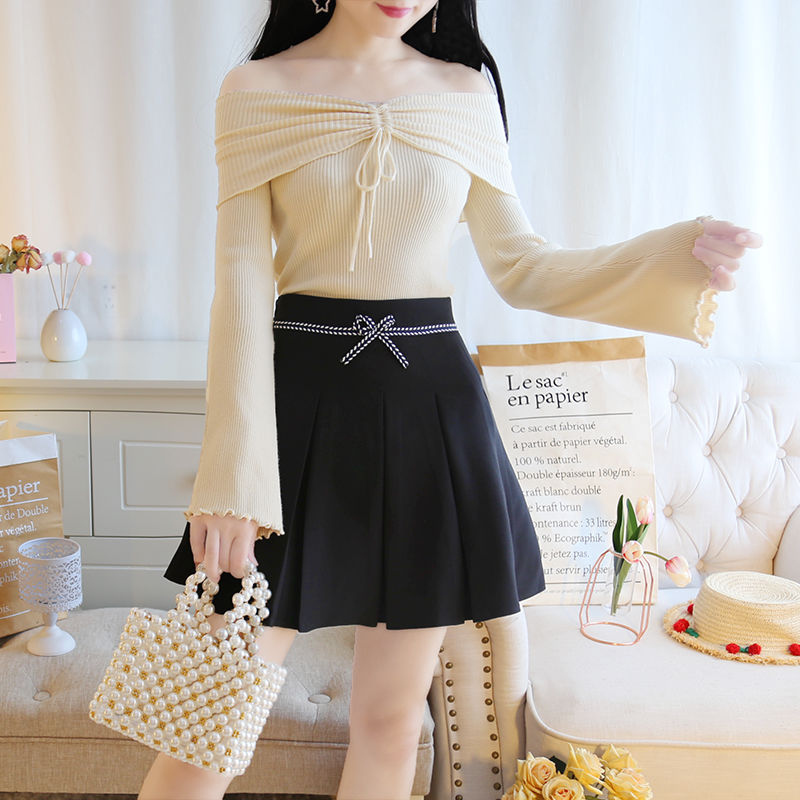 老婆个不高，但是特别会穿衣，穿小香风套装，没人相信她一米五