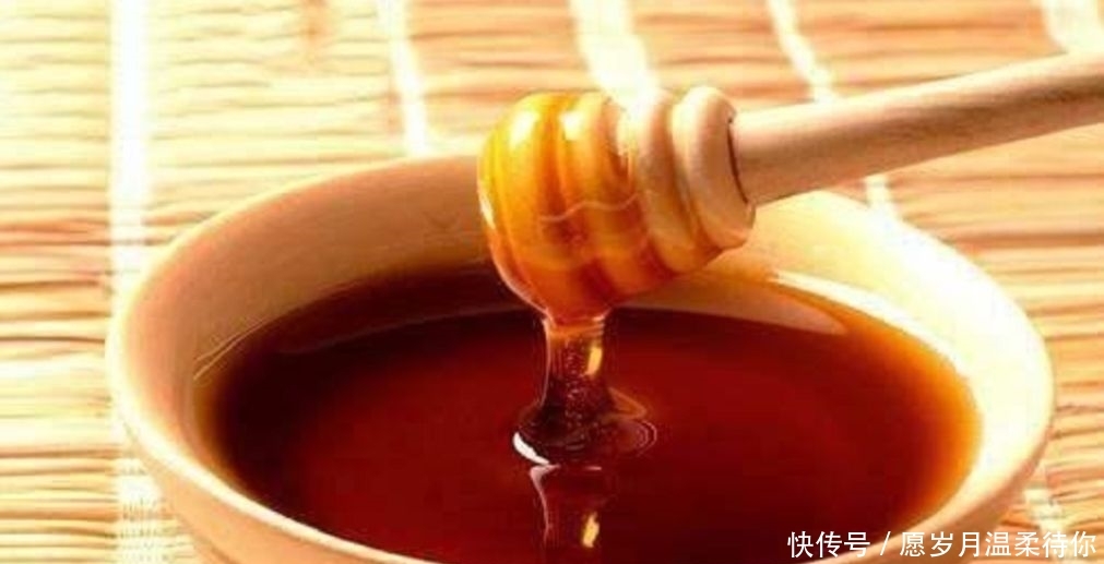「嫩肤」睡前用红酒加它敷脸,一周使用两三次,一个月淡斑去皱又嫩肤