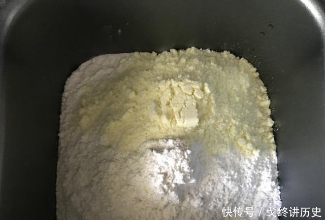  【拉丝】不用揉出手套膜，面包暄软又拉丝，操作简单，小白看一遍也能学会！