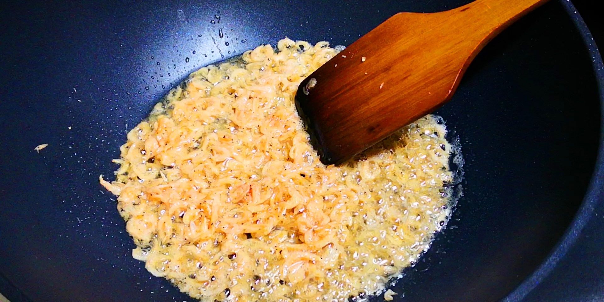  『白菜』白菜饺子怎样做好吃？调馅原来有秘诀，吃起来比肉馅还香，真解馋