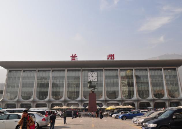  名字@中国“最幸运”的火车站，因名字写错而受到关注，你去过么