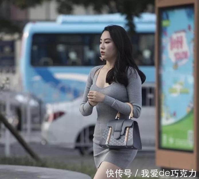  「美女」身材气质，可不是一朝一夕能出来的