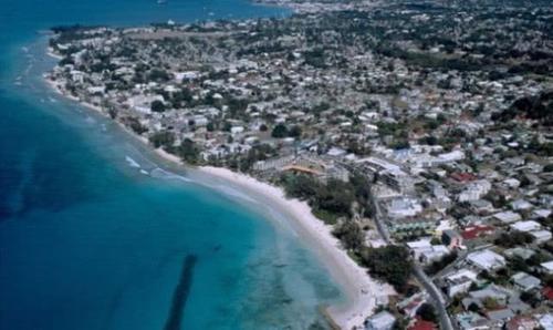 全球唯一黑人发达国家，当地人比中国人都会种地，收入是中国3倍